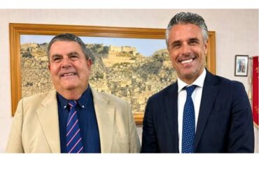 Potrebbe essere l’alba di un nuovo giorno per l’aeroporto di Comiso, Fratelli d’Italia rivendica l’attenzione mai interrotta per lo scalo casmeneo da parte dei suoi parlamentari