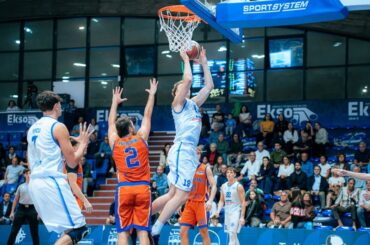La SuperConveniente Ragusa conquista la prima vittoria e, nel secondo tempo, offre una prestazione convincente