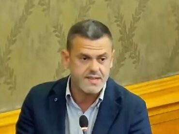 Seduta del Consiglio comunale dallo squallore infinito